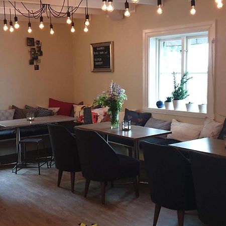 Strandterrassen Hostel Gränna エクステリア 写真