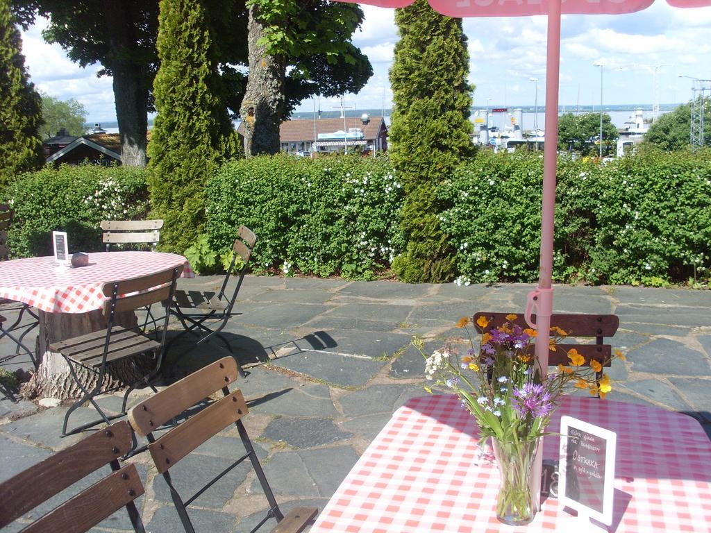 Strandterrassen Hostel Gränna エクステリア 写真