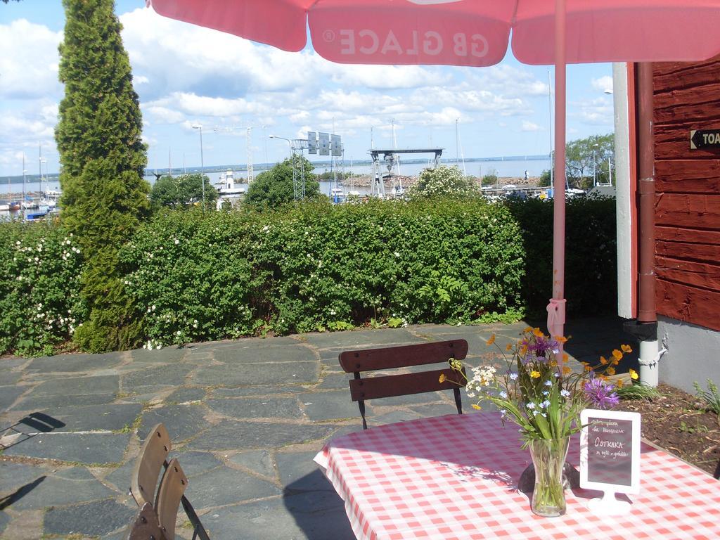 Strandterrassen Hostel Gränna エクステリア 写真