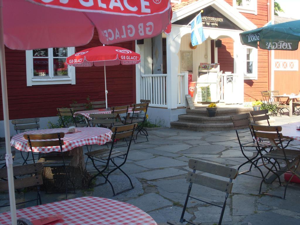 Strandterrassen Hostel Gränna エクステリア 写真